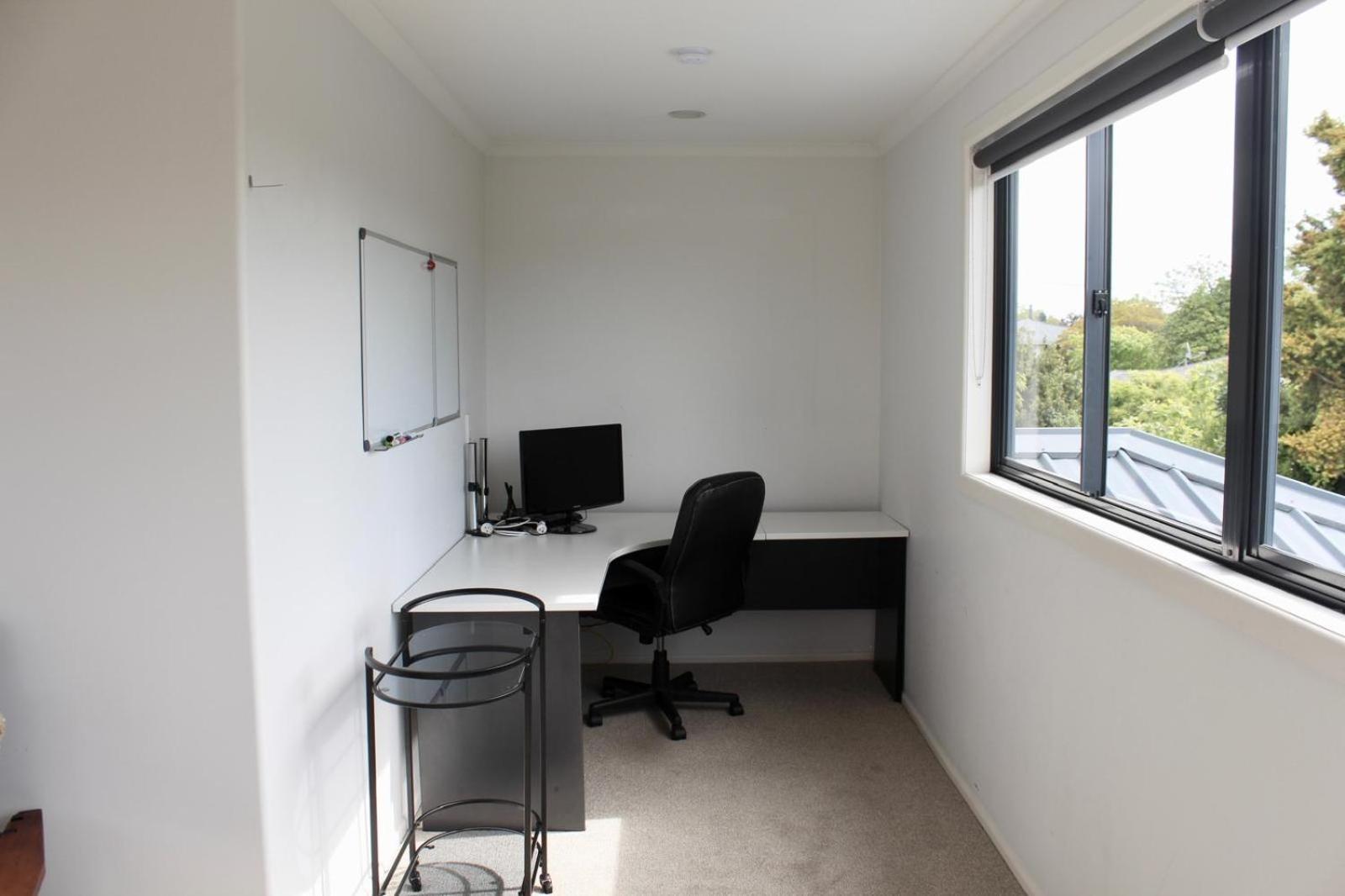 5-Min Walk To Village - Havelock North Holiday Home With Spa Pool מראה חיצוני תמונה
