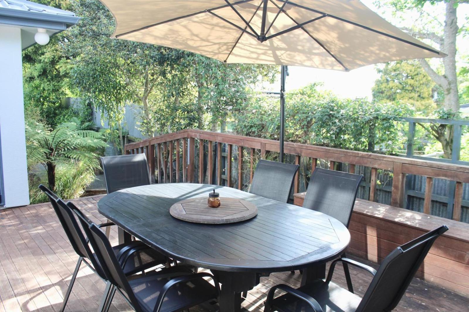 5-Min Walk To Village - Havelock North Holiday Home With Spa Pool מראה חיצוני תמונה